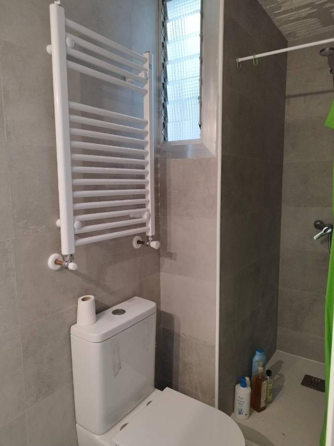 Habitaciones En Apartamento Compartido De Pozuelo de Alarcón Eksteriør bilde